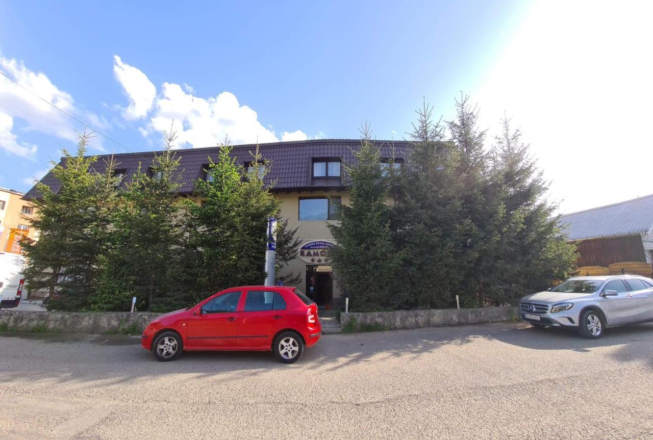 Ramona Hotel Gura Humorului Ngoại thất bức ảnh