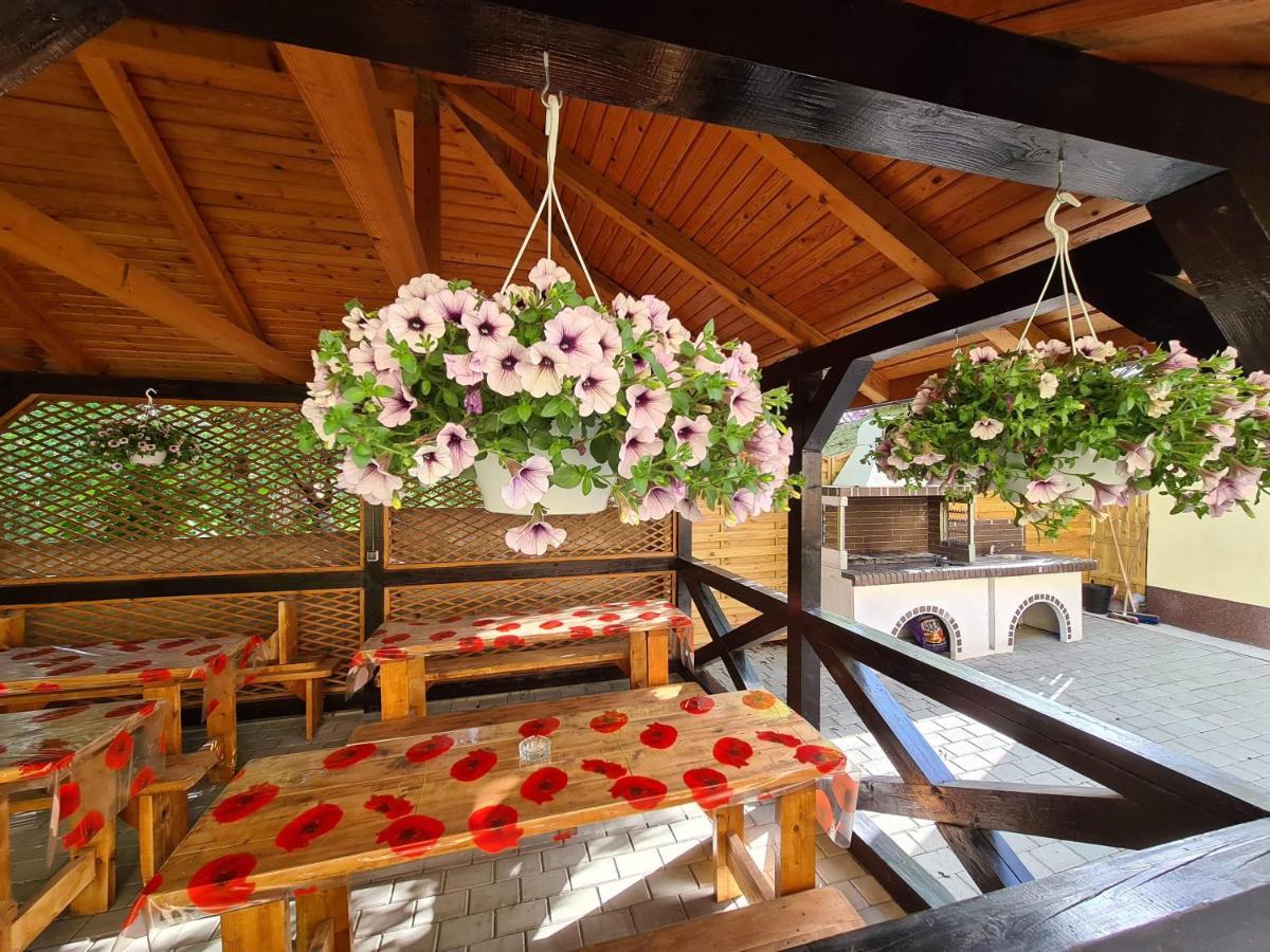 Ramona Hotel Gura Humorului Ngoại thất bức ảnh