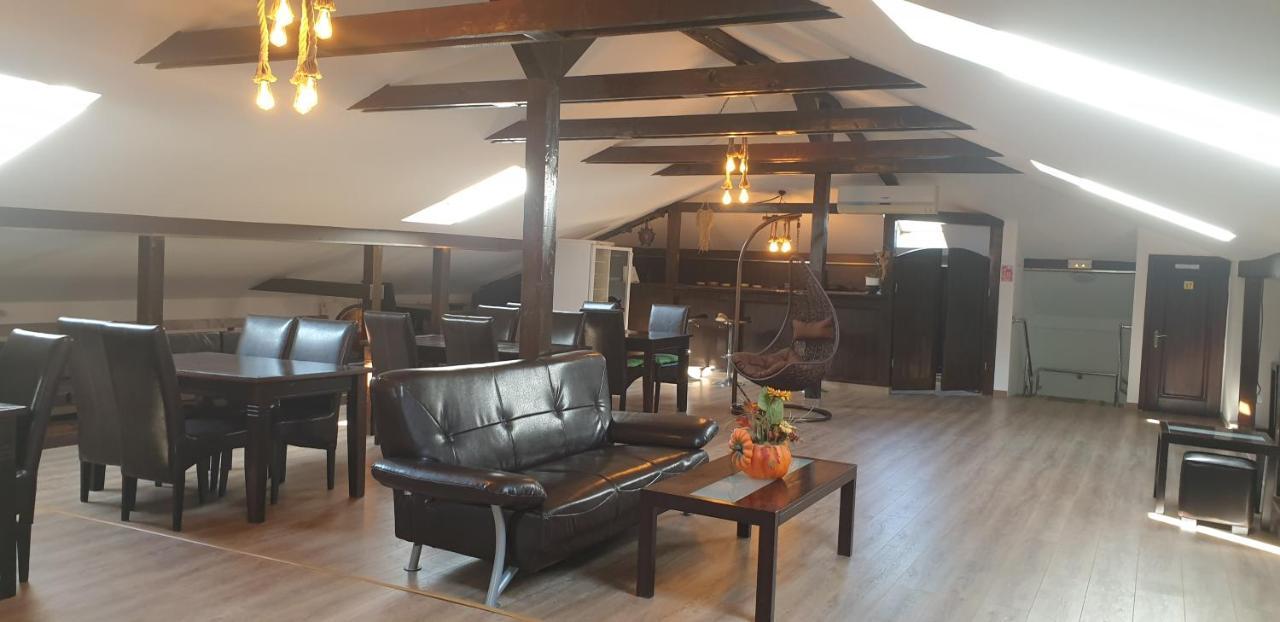 Ramona Hotel Gura Humorului Ngoại thất bức ảnh