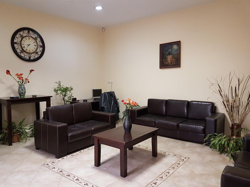 Ramona Hotel Gura Humorului Ngoại thất bức ảnh